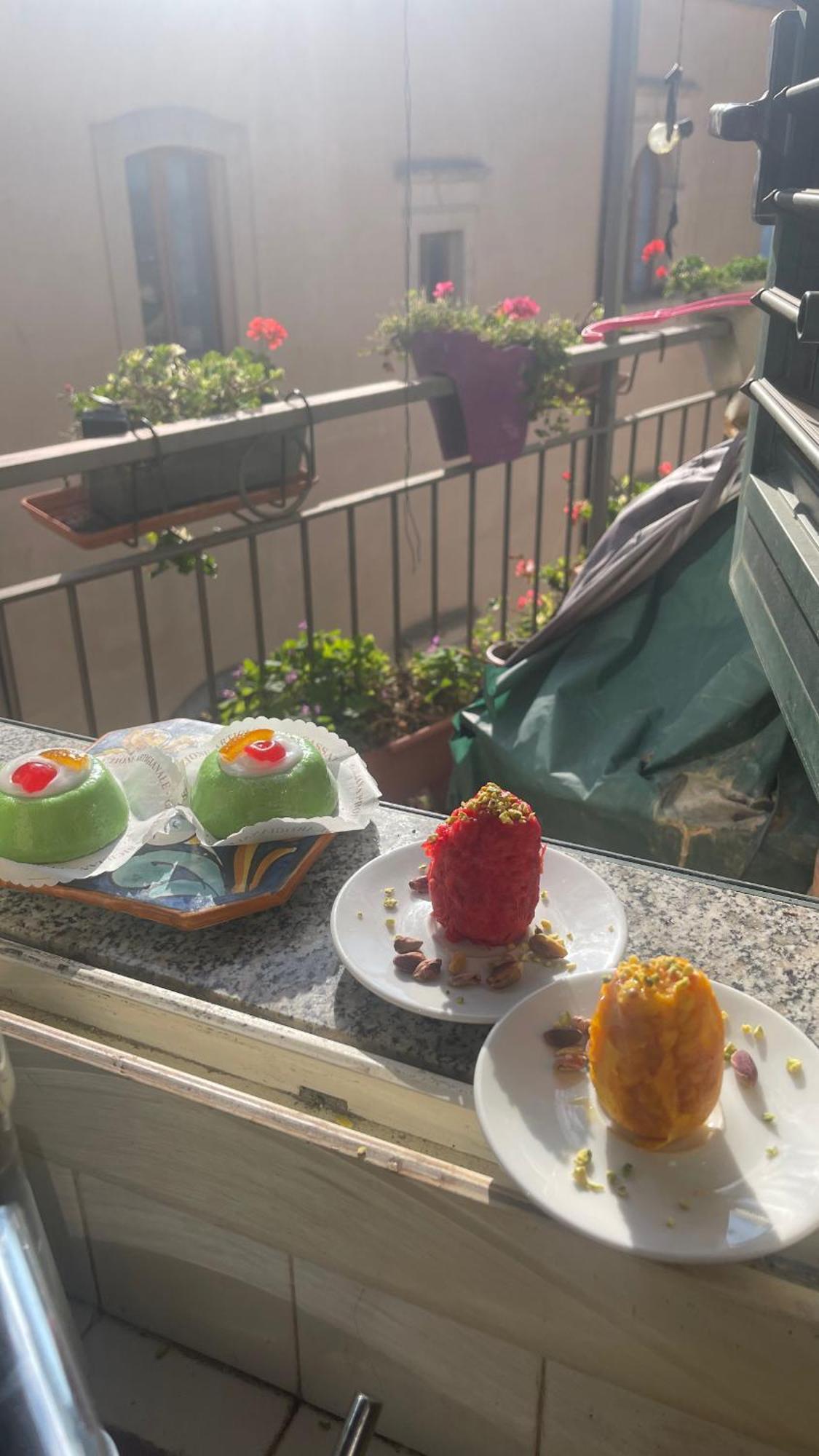 Casa Tipica Siciliana Patronale Home Bedandbreakfast Tremetrisoprailcielo Camere Con Vista, Colazione Interna In Terrazzo Panoramico Caltagirone Exterior foto