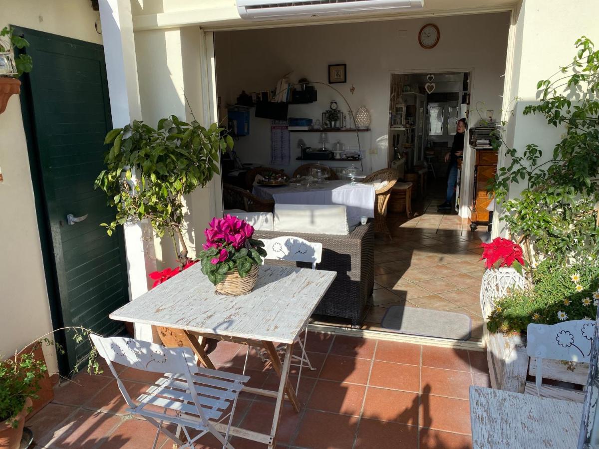 Casa Tipica Siciliana Patronale Home Bedandbreakfast Tremetrisoprailcielo Camere Con Vista, Colazione Interna In Terrazzo Panoramico Caltagirone Exterior foto